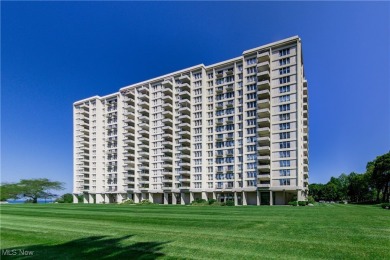 Welcome to Unit 1411 at One Bratenahl Place. This spacious