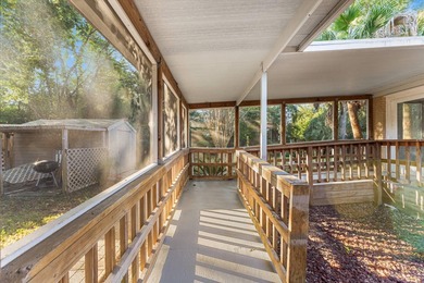 Solid brick 4-bed/2-bath with a flexible nine-room layout-living