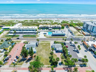 Prime Cocoa Beach real estate alert! Sits in the heart of