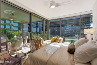 TREEHOUSE IN THE SKY! End unit , east and south, south west