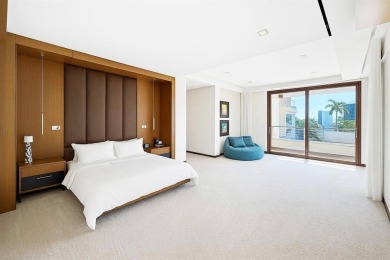 Welcome to 10 Pelican Drive--a super-custom tri-level organic