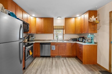 Welcome to this charming and thoughtfully designed 2-bedroom