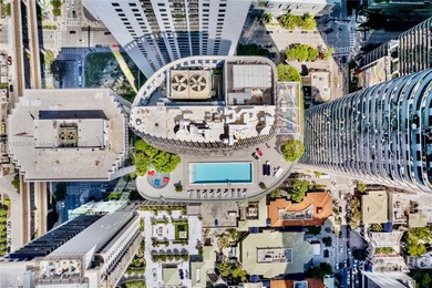 Unmatched 42nd-floor views of Miami's skyline and Coconut Grove