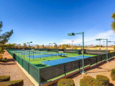 STUNNING JEFFERSON MODEL IN SUN CITY ANTHEM, 2 BEDROOMS, 2