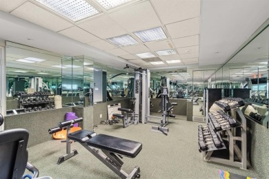 Take this opportunity to grab this 7th floor ocean view condo! 2