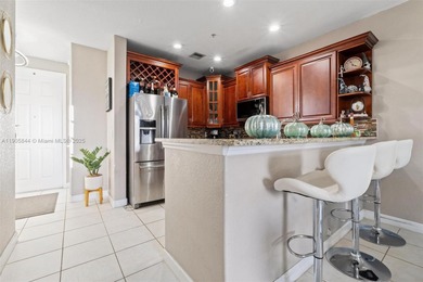 Beautiful 2-bedroom, 2.5-bath townhouse located in Cassas at