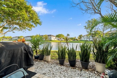 Beautiful 2-bedroom, 2.5-bath townhouse located in Cassas at