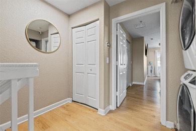Beautiful 2-bedroom, 2.5-bath townhouse located in Cassas at