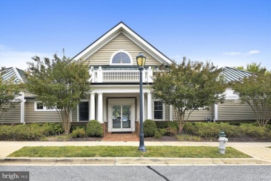 Bright and beautiful corner unit condo facing common area at