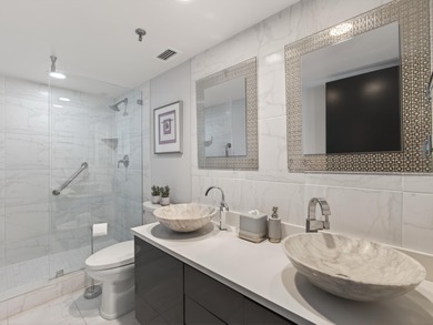 Beautifully updated 2 bedroom 2 bath fully furnished turnkey