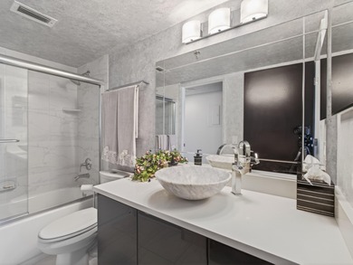 Beautifully updated 2 bedroom 2 bath fully furnished turnkey