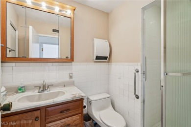 Discover this wonderful condo at the Carlton House, conveniently