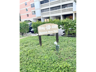 VERY QUAINT AND COZY CONDOMINIUM IN WELL DESIRED NEIGHBORHOOD