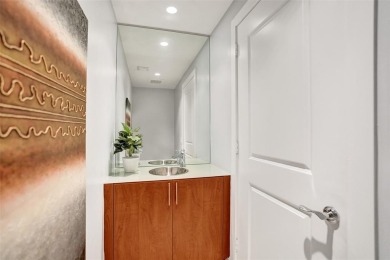 Live in the heart of downtown Fort Lauderdale at Strada 315!