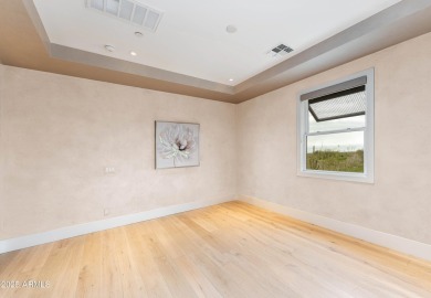 GOLF MEMBERSHIP available! lPrepare to be enchanted by this