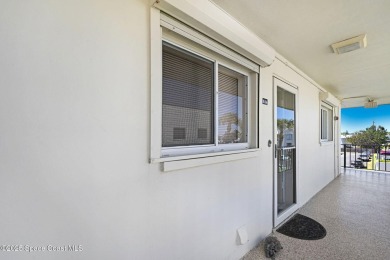 Welcome to your TURNKEY beachside slice of paradise! Lovely 2