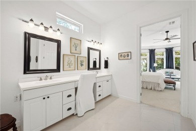 Discover the perfect blend of comfort, style and privacy in this