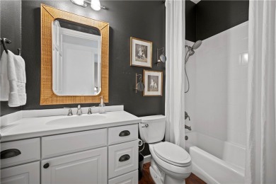 Discover the perfect blend of comfort, style and privacy in this