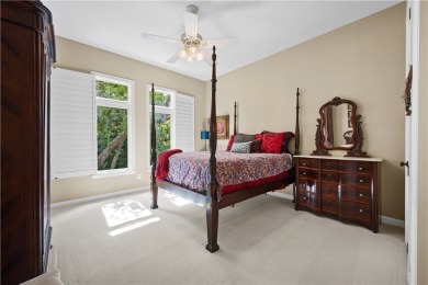 Discover the perfect blend of comfort, style and privacy in this