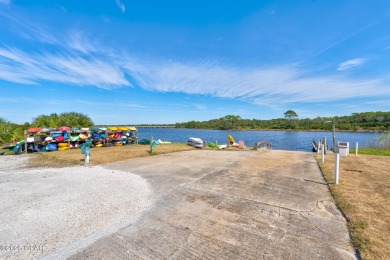 Pinnacle Port is a 25 acre Sanctuary located at the far West end