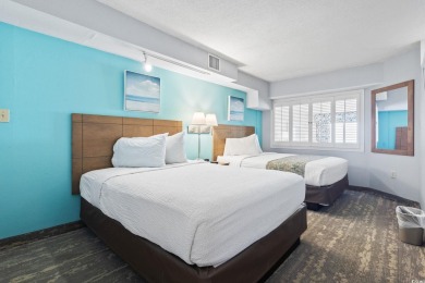 One bedroom OCEANFRONT unit with stunning views up and down the