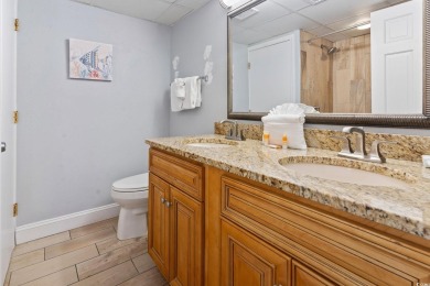 One bedroom OCEANFRONT unit with stunning views up and down the