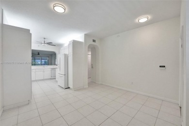 MOTIVATED SELLER! Move in ready 2 bed/2 bath condo in beautiful