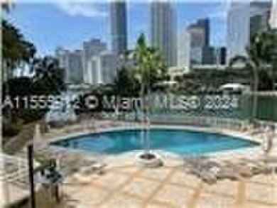 Recently renovated (bedrooms, bathrooms, kitchen and hardwood