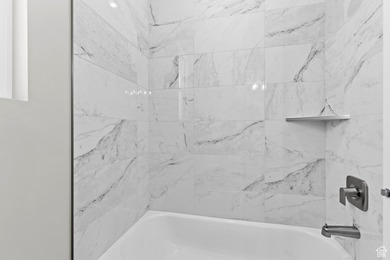 Beautiful 2025 single-level home in scenic Hurricane! Enjoy