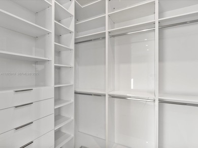 Set on the most coveted isle in Las Olas, this newly constructed