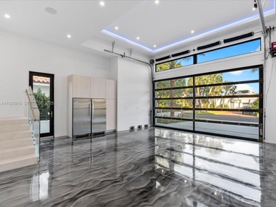 Set on the most coveted isle in Las Olas, this newly constructed