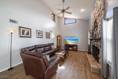 Wonderful SFR Lakefront Living on Lake Alhambra - Western