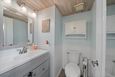 Wonderful SFR Lakefront Living on Lake Alhambra - Western