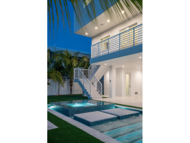 BRAND NEW CONSTRUCTION WITH BAY VIEWS! Welcome to a stunning new