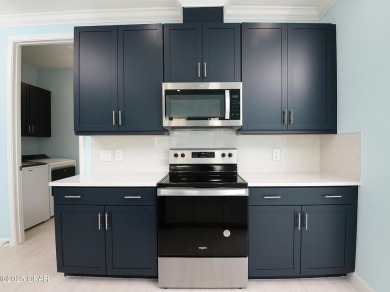 JUST REDUCED!! MOTIVATED SELLERS!! BRAND NEW TILED FLOORING