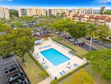 Tranquil 2-Bedroom, 2-Bathroom Condo in the Environ at Inverrary