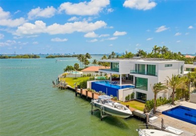 Stunning Bay/Canal Contemporary Residence- 100+ ft on deep water