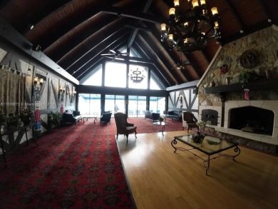 For Sale - Spacious 1 Bed / 1.5 Bath Condo in International