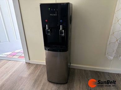 Stop scrolling - this is the one!    Welcome home to this