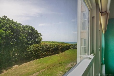 Bring your toothbrush and your boat to this spacious, turn-key