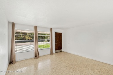 CALLING ALL INVESTORS!! Here is a well-maintained single-family