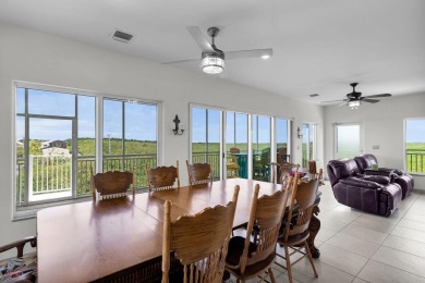 Builders own waterfront, 4b/4b, corner lot, dead-end by