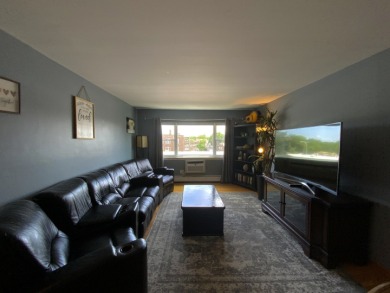 WOW!  Must see this gorgeous 2 bedroom 2 bath condo unit