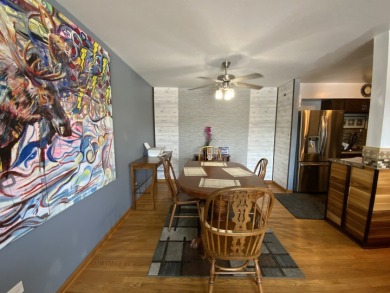 WOW!  Must see this gorgeous 2 bedroom 2 bath condo unit