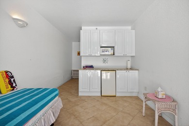 LAST AVAILABLE PENTHOUSE OCEANFRONT  UNOBSTRUCTED  EAST AND