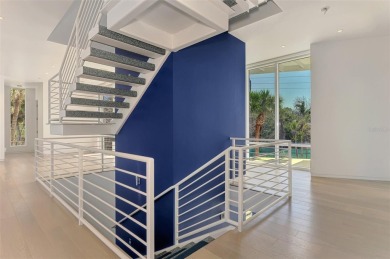 One or more photo(s) has been virtually staged. Experience the