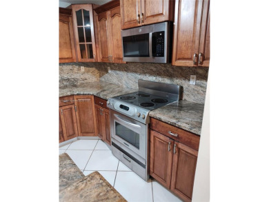 Rare find, price to sale !  Spacious condo at Desirable