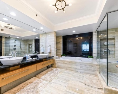 INCREDIBLE OPPORTUNITY TO OWN THIS 3BED/3BATH THRU UNIT WITH