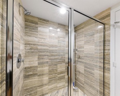 INCREDIBLE OPPORTUNITY TO OWN THIS 3BED/3BATH THRU UNIT WITH