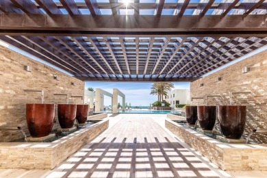 INCREDIBLE OPPORTUNITY TO OWN THIS 3BED/3BATH THRU UNIT WITH